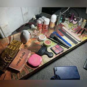 Makeup bundle (Used) 3 make up bags included